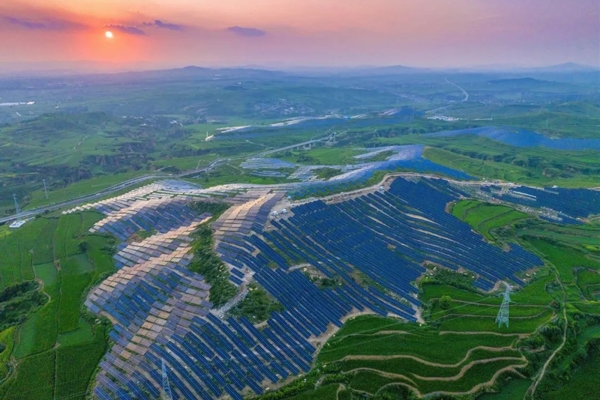 國家電網(wǎng)：2024年上半年新增風(fēng)光新能源裝機(jī)規(guī)模9615萬千瓦