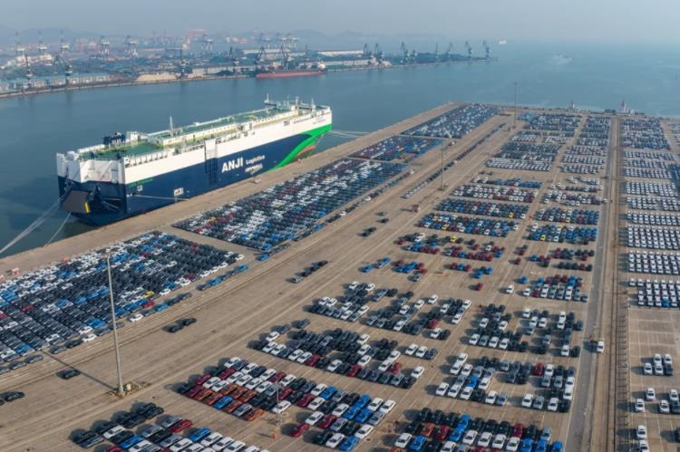 習(xí)主席新年賀詞再次提及新能源汽車(chē)，傳遞什么信息？