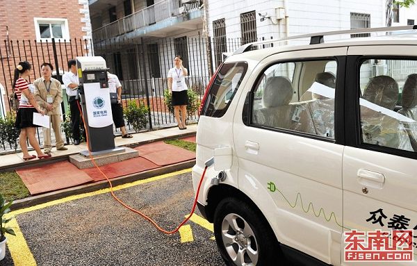 中國加速布局充換電站 助力新能源車產業發展 中國加速布局充換電站 助力新能源車產業發展
