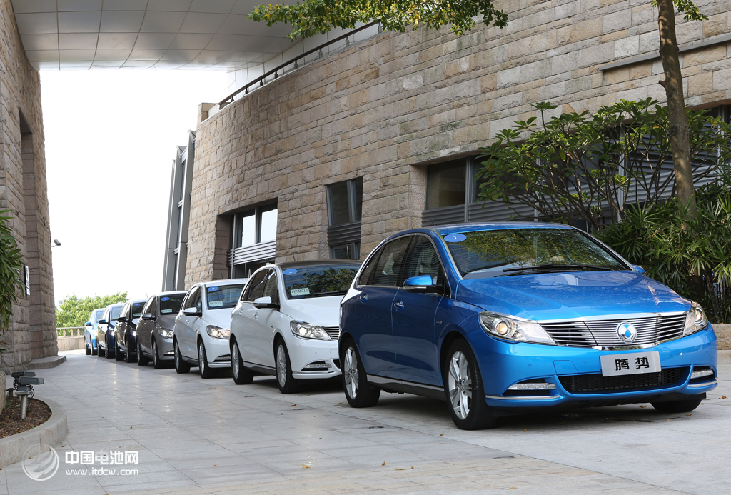 新能源車2015年預(yù)推25萬(wàn)輛 鋰電池等產(chǎn)業(yè)受益