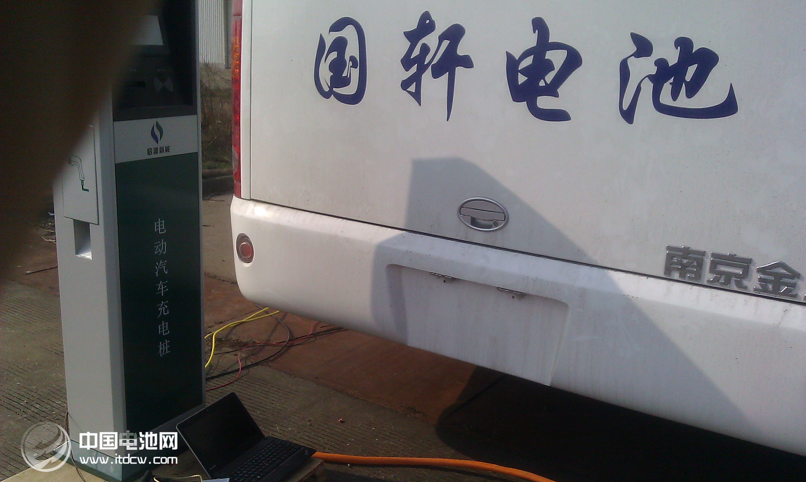 解讀新能源客車動力之爭 三元鋰電池將復(fù)出？