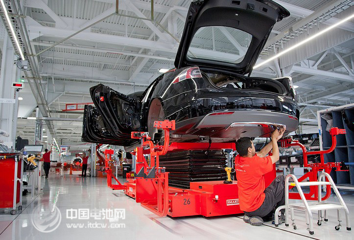 Model 3太暢銷但產能不足 新訂單交付延至2018年