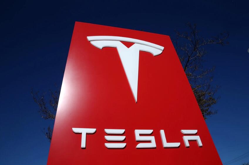特斯拉改名 去掉Motors 不只做汽車還是家能源創新公司 特斯拉改名 去掉Motors 不只做汽車還是家能源創新公司