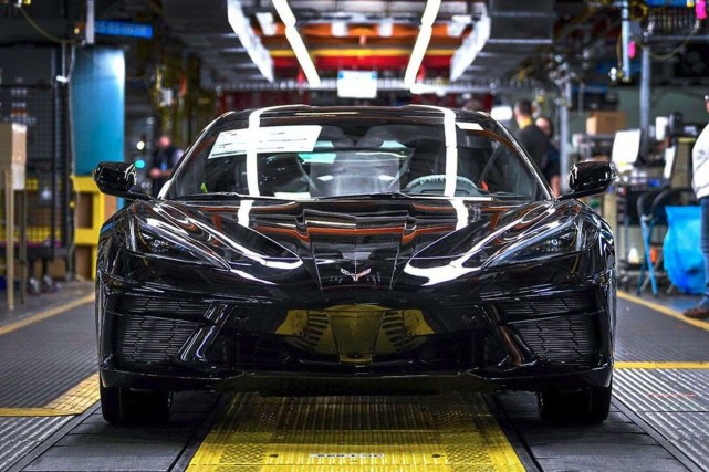 擺脫排放法規(guī)限制 分析師:電動車型換代周期較燃油車或?qū)⒀娱L 擺脫排放法規(guī)限制 分析師:電動車型換代周期較燃油車或?qū)⒀娱L
