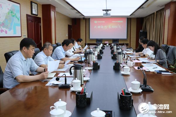 山東省東營(yíng)市墾利經(jīng)濟(jì)開發(fā)區(qū)與電池網(wǎng)簽署戰(zhàn)略合作協(xié)議