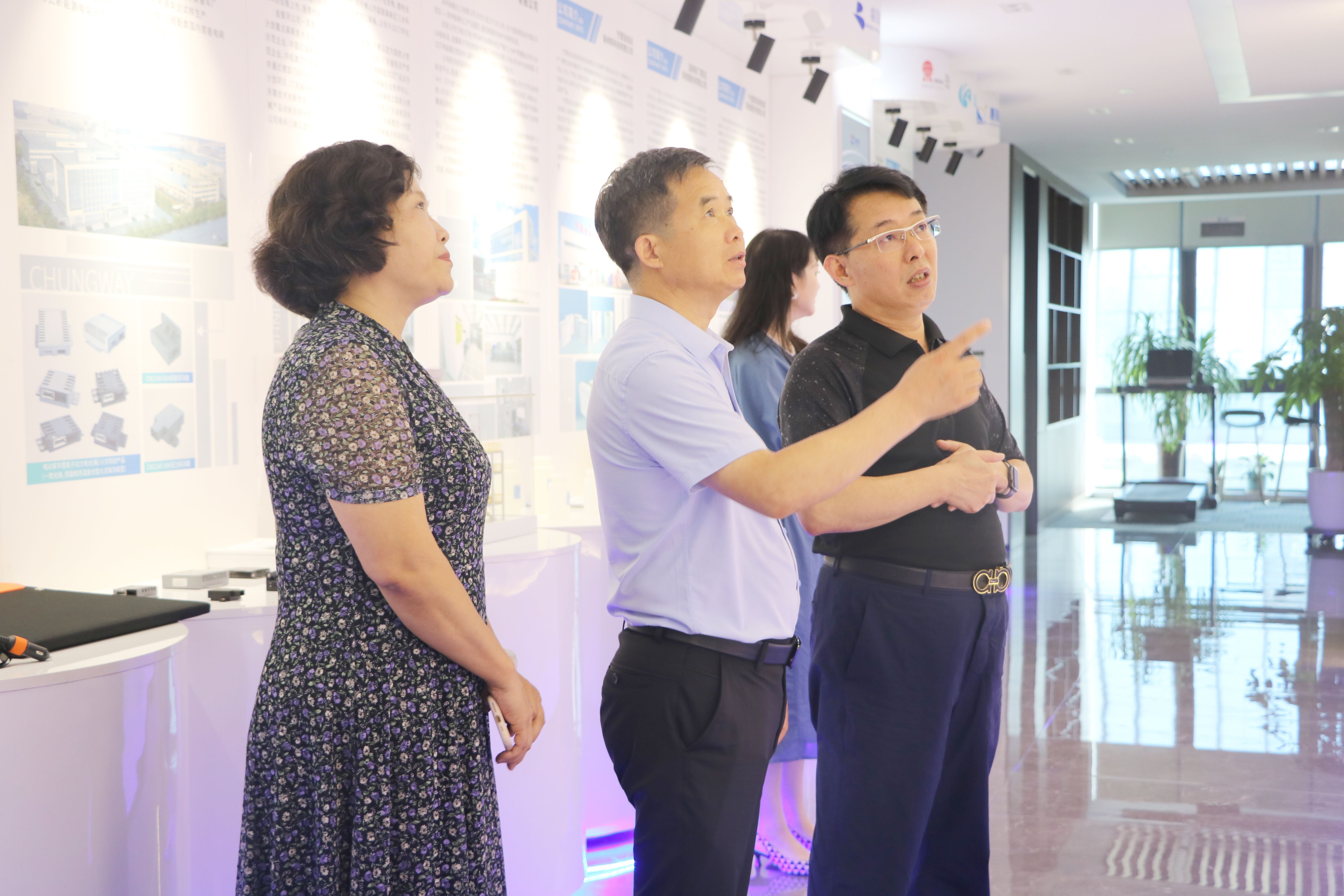 電池百人會(huì)理事長(zhǎng) 于清教 電池百人會(huì)理事長(zhǎng) 于清教
