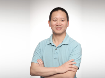 上海前晨汽車科技有限公司創始人、董事長兼CEO 黃晨東
