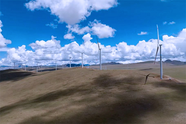 我國海拔最高風電場措美哲古風電場二期項目全容量并網發電